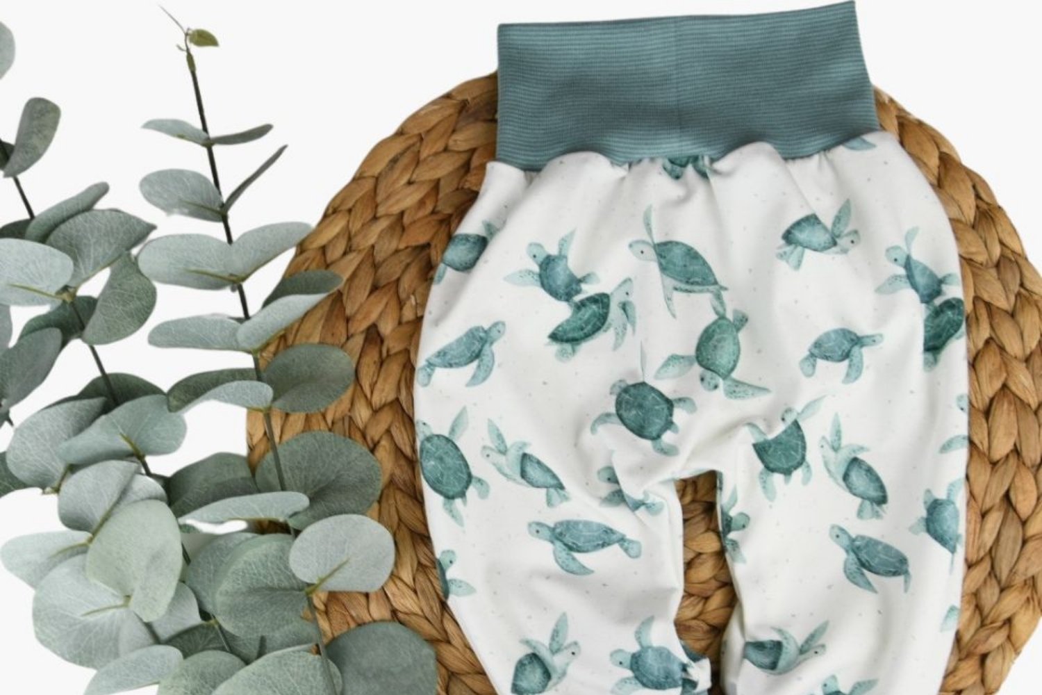 NÄHEN VON PUMPHOSEN FÜR BABYS